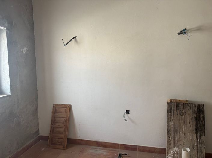 Image No.6-2 Bed Townhouse for sale