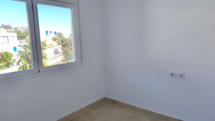 Image No.12-3 Bed Duplex for sale