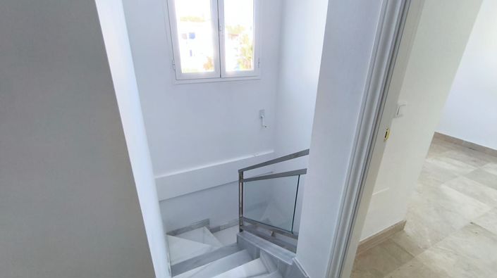 Image No.10-3 Bed Duplex for sale