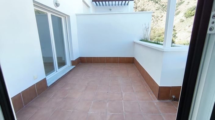 Image No.11-3 Bed Duplex for sale