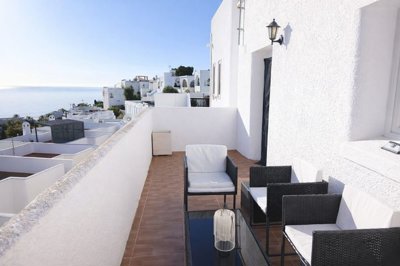 e9caf774-bc63-44ee-9659-063680cc8212