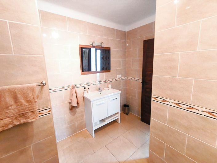 Image No.14-4 Bed Villa for sale