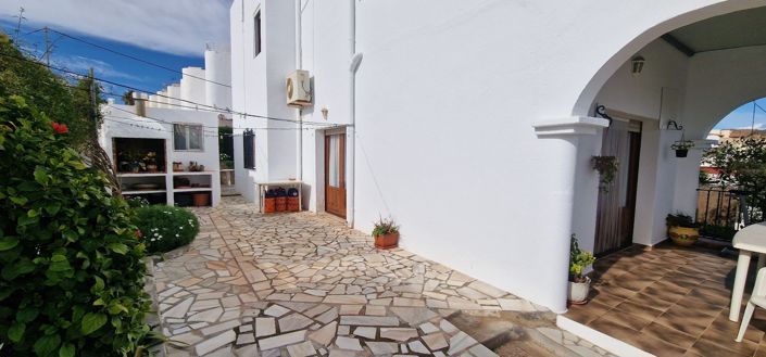 Image No.11-4 Bed Villa for sale