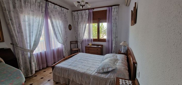 Image No.18-4 Bed Villa for sale