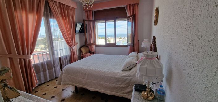 Image No.23-4 Bed Villa for sale