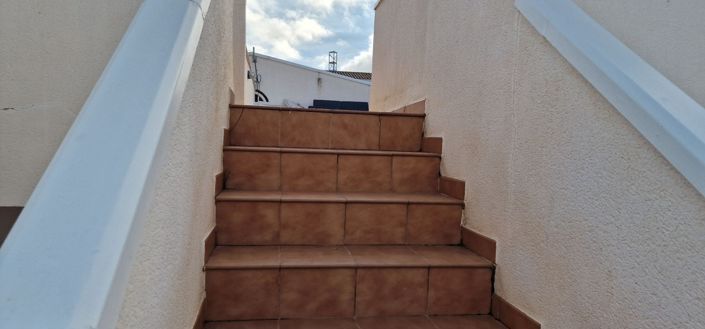 Image No.8-3 Bed Apartment for sale