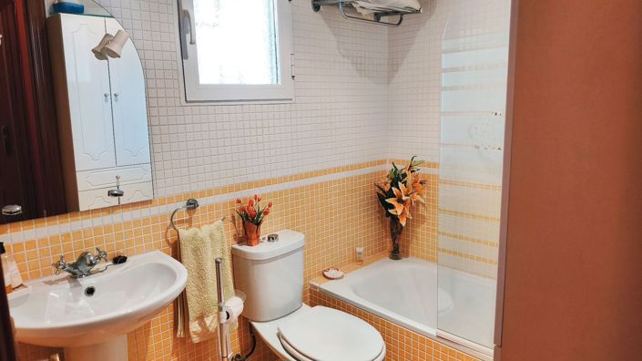 Image No.8-2 Bed Apartment for sale