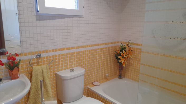 Image No.9-2 Bed Apartment for sale