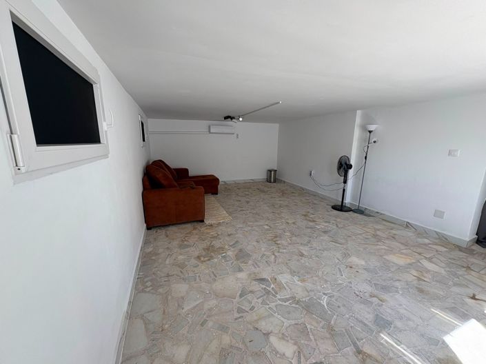 Image No.20-3 Bed Villa for sale
