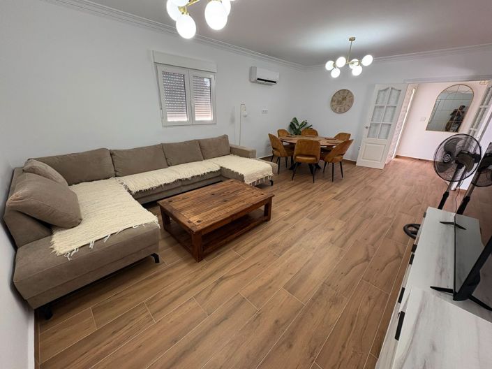 Image No.27-3 Bed Villa for sale