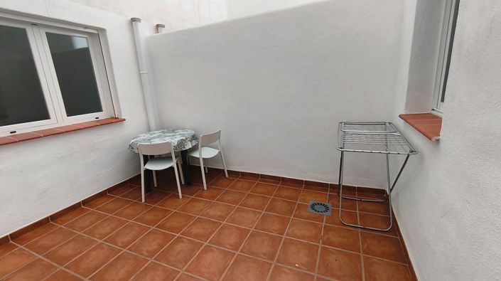 Image No.19-2 Bed Apartment for sale