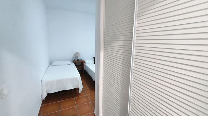 Image No.23-2 Bed Apartment for sale