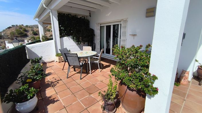 Image No.20-4 Bed Duplex for sale