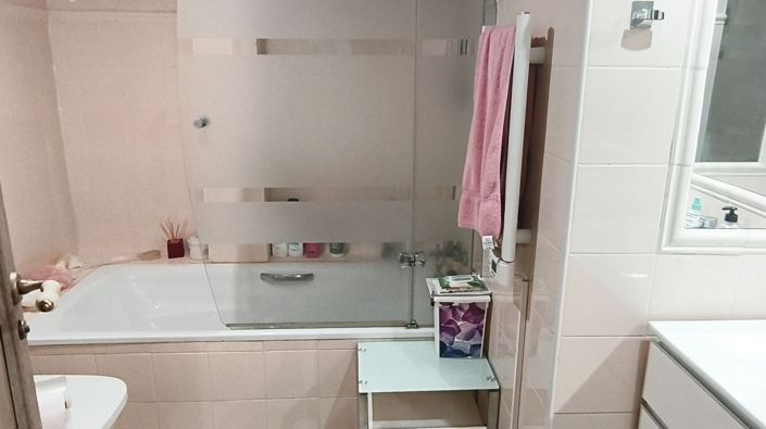 Image No.19-2 Bed Apartment for sale