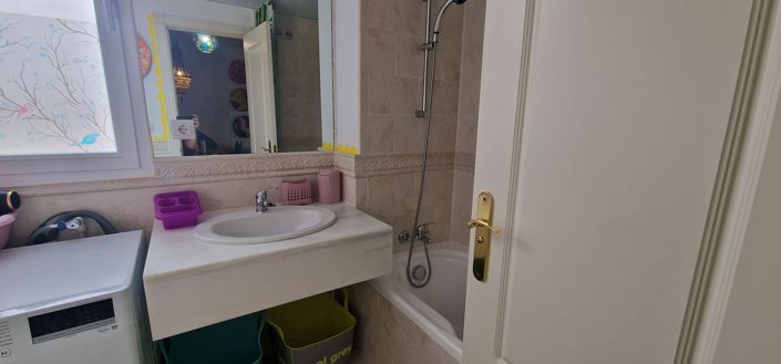 Image No.20-2 Bed Apartment for sale