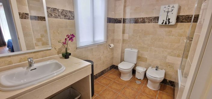 Image No.10-2 Bed Apartment for sale