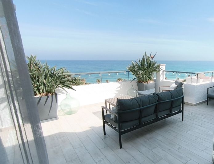 Image No.14-4 Bed Property for sale