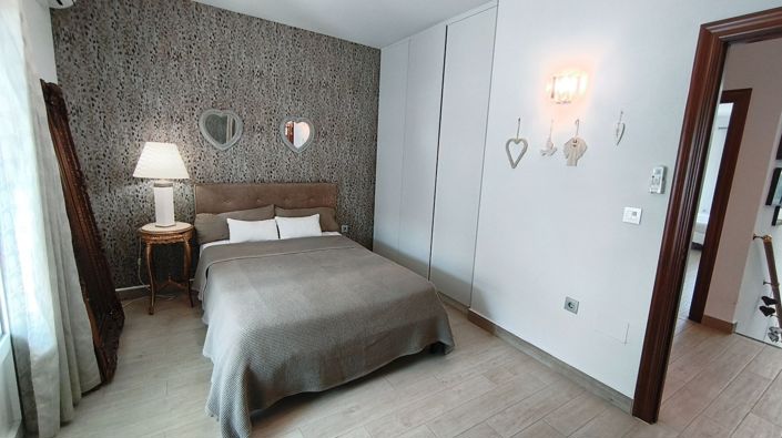 Image No.24-4 Bed Property for sale