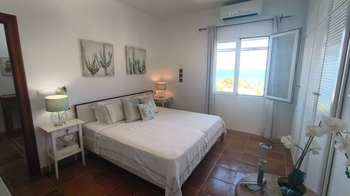 Image No.29-4 Bed Property for sale