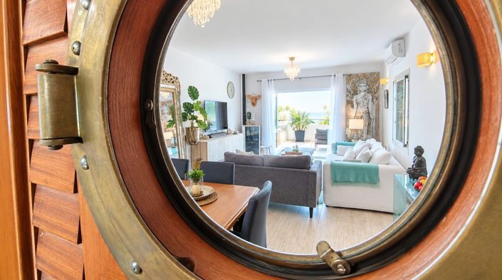 Image No.7-4 Bed Property for sale