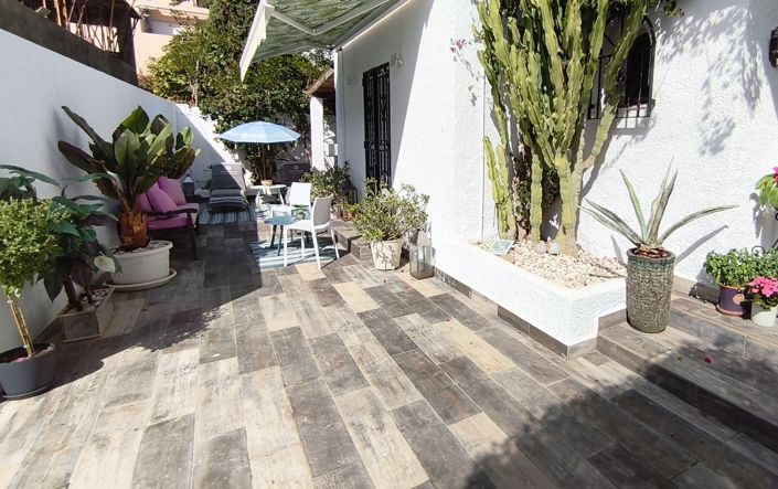 Image No.41-4 Bed Property for sale
