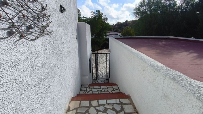 Image No.31-3 Bed Villa for sale