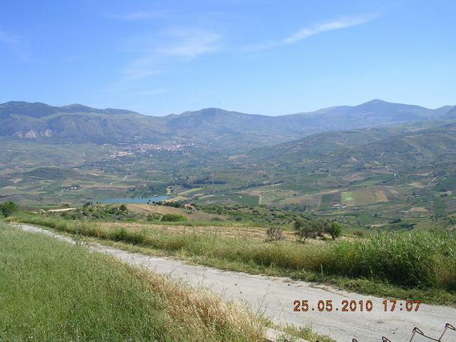 Image No.2-3 Bed Villa for sale