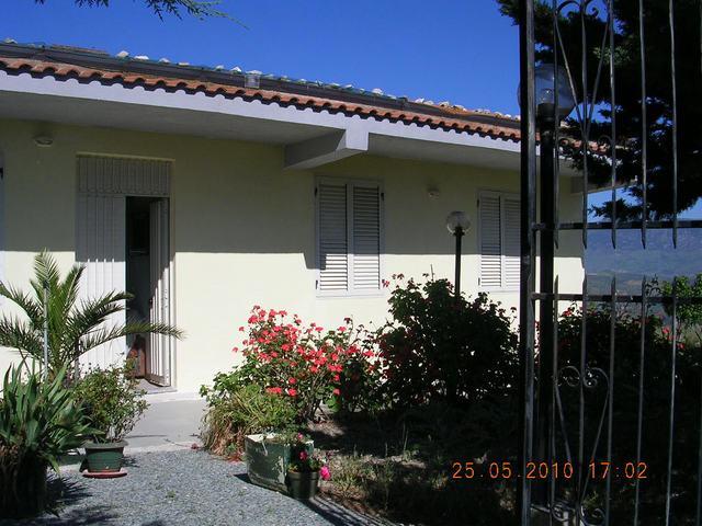 Image No.3-3 Bed Villa for sale