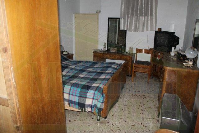 Image No.5-Maison de ville de 3 chambres à vendre à Cianciana