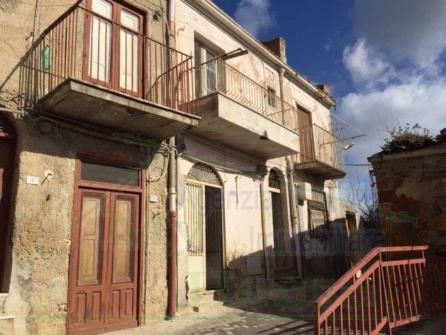 Image No.3-2 Bed House for sale