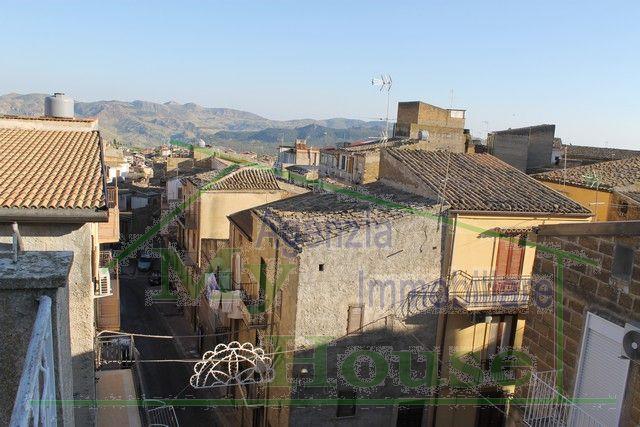 Image No.19-Maison de ville de 3 chambres à vendre à Cianciana