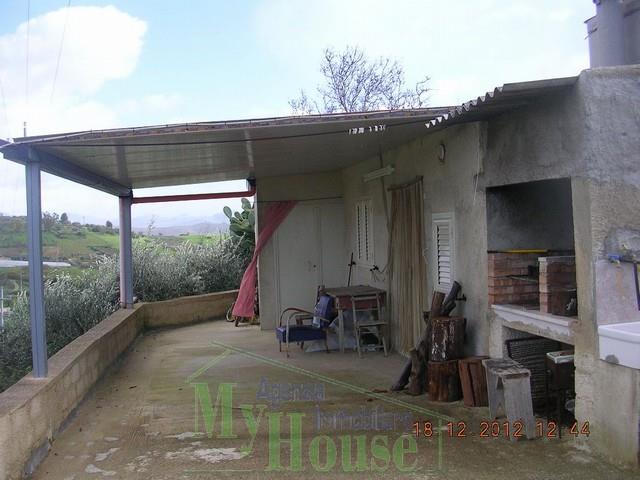 Image No.3-Maison de campagne de 1 chambre à vendre à Cianciana