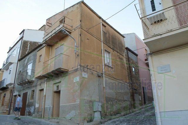 Image No.11-Maison de ville de 2 chambres à vendre à Cianciana