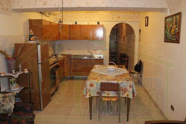 Image No.1-Maison de ville de 3 chambres à vendre à Cianciana