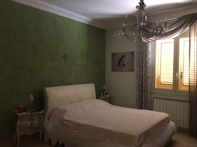 Image No.20-3 Bed Villa for sale