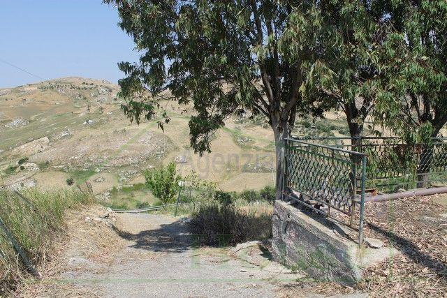 Image No.5-Villa de 3 chambres à vendre à Cianciana