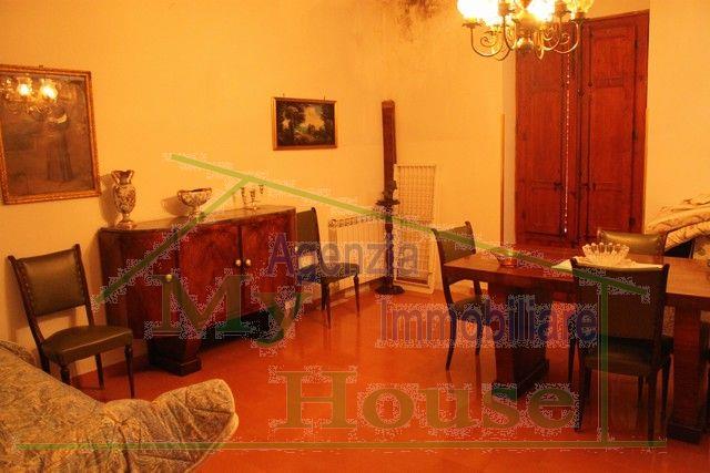 Image No.10-3 Bed Townhouse for sale