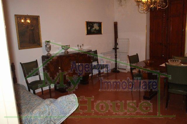 Image No.12-3 Bed Townhouse for sale