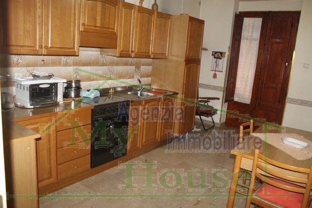 Image No.17-3 Bed Townhouse for sale