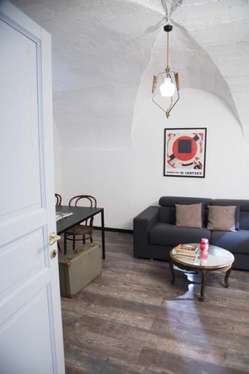 Image No.20-3 Bed Townhouse for sale