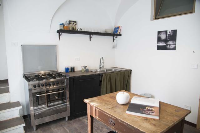 Image No.21-3 Bed Townhouse for sale