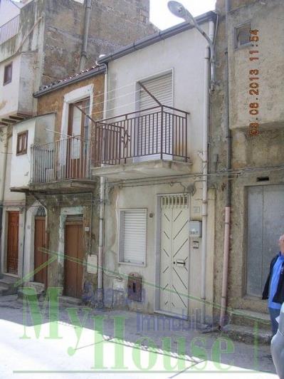 Image No.1-Maison de ville de 2 chambres à vendre à Cianciana