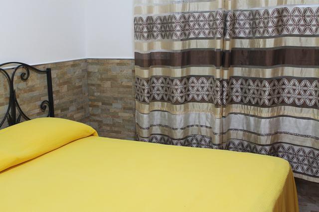 Image No.2-1 Bed House for sale