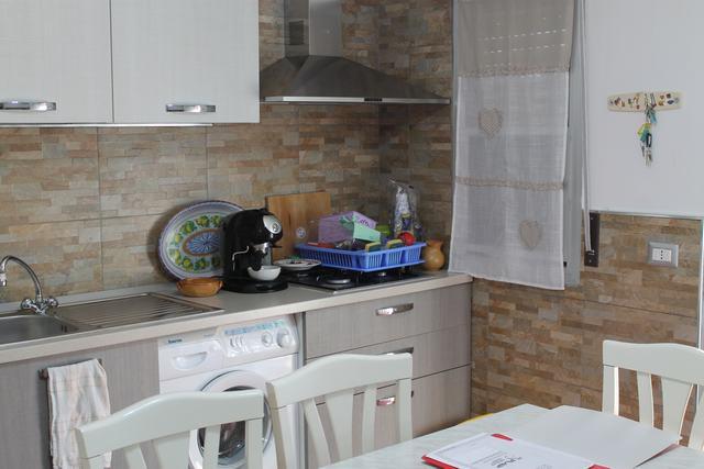 Image No.7-1 Bed House for sale