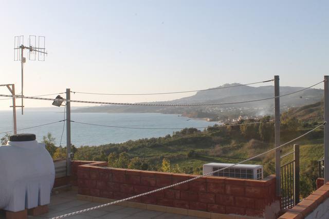 Image No.17-1 Bed House for sale