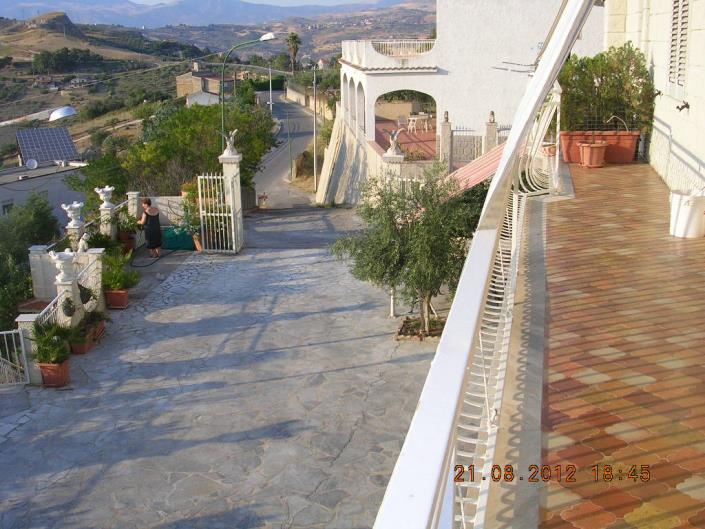 Image No.5-4 Bed Villa for sale