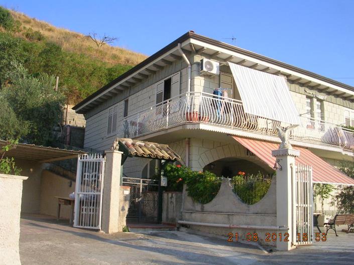 Image No.20-4 Bed Villa for sale