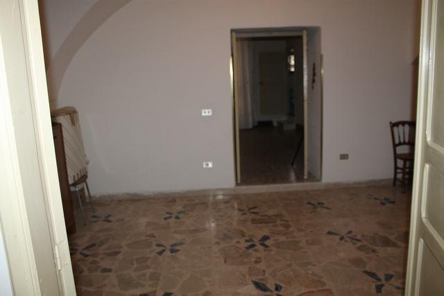 Image No.12-3 Bed Townhouse for sale