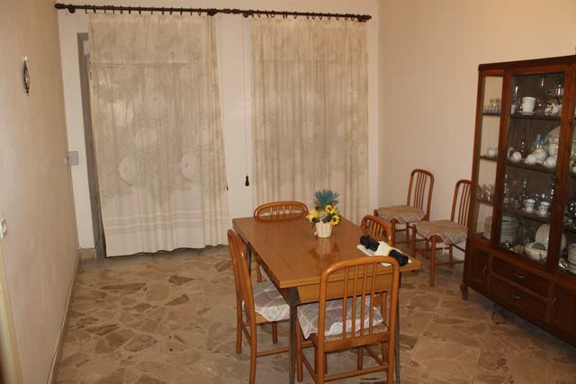 Image No.18-3 Bed Townhouse for sale