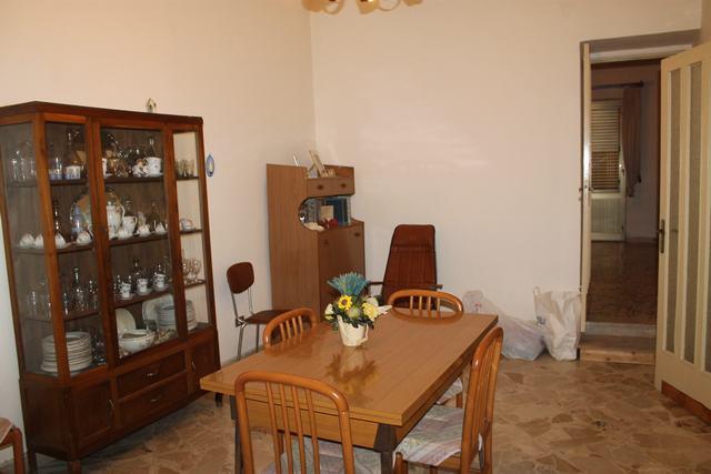 Image No.20-3 Bed Townhouse for sale